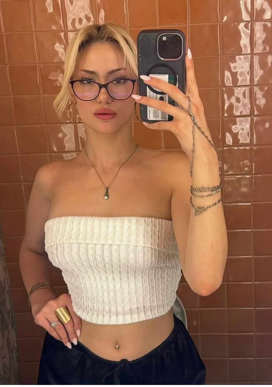 Hasanlar Hızlı Partner Bayan Escort Rabia