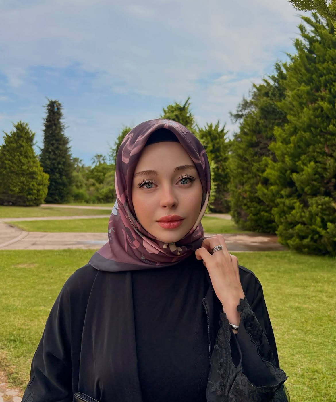 Aydınlar İdeal Partner Escort Bayan Berrak