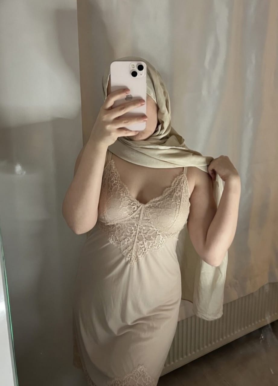 Enseliler Arabada Görüşen Escort Bayan Esin