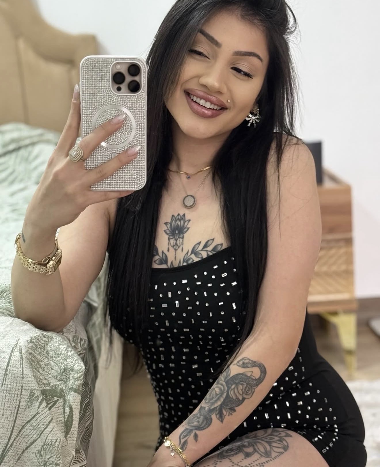 Bünüş Sadık Arkadaş Escort Bayan Vildan